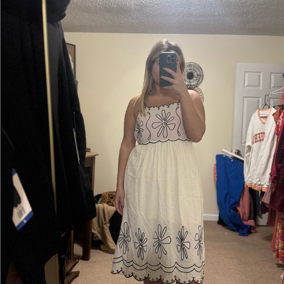 ILLA ILLA Cream and Black Embroidered Dress - Picture 2 of 8